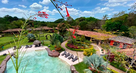 CAMPAMENTO-ARA-MERU-jardines