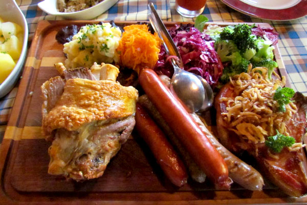 Platos tipicos de la colonia tovar